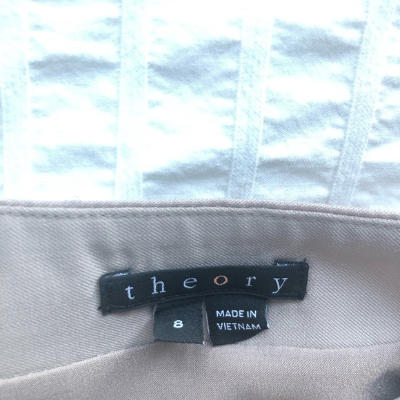 Theory Nude Wool skirt - Excellent Condition - Picture 4 of 8